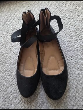 Women’s Black Ankle Strap Ballet Flats